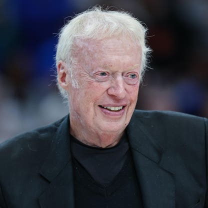 Phil Knight & Family Net Worth